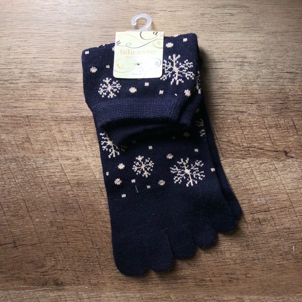 toe socks